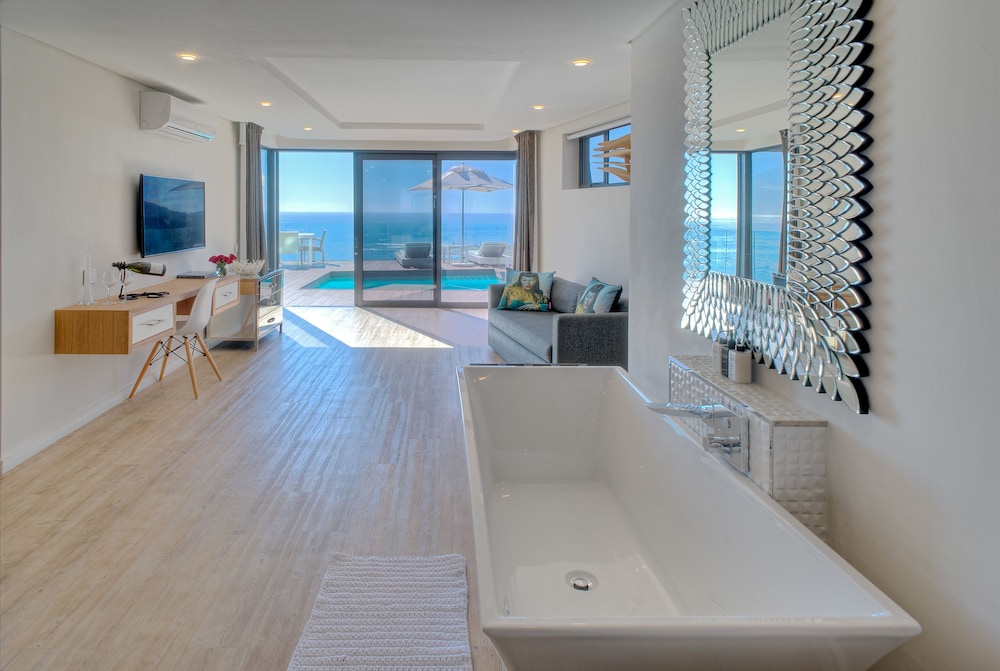 Suite, Private Pool photo 3