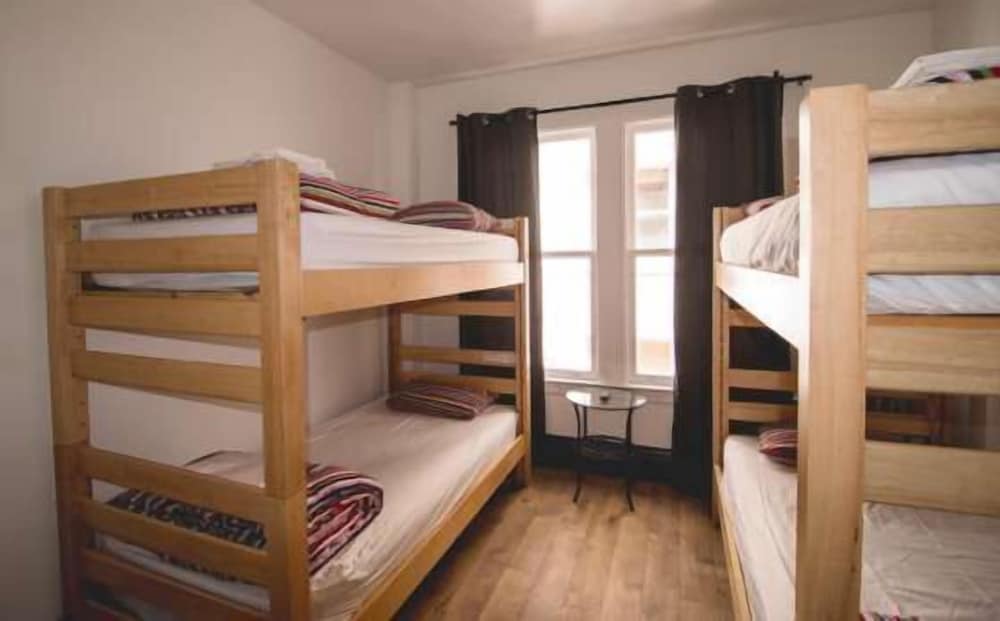 Bartlett Economy Bunks, Hall Bath Longstay - Photo 4