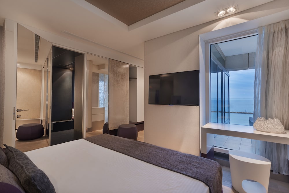 Sea One Suite