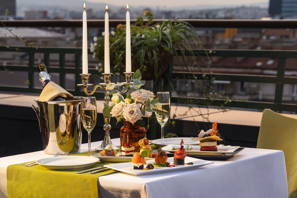 Panorama Suite on the top floor with a huge terrace - Photo 14