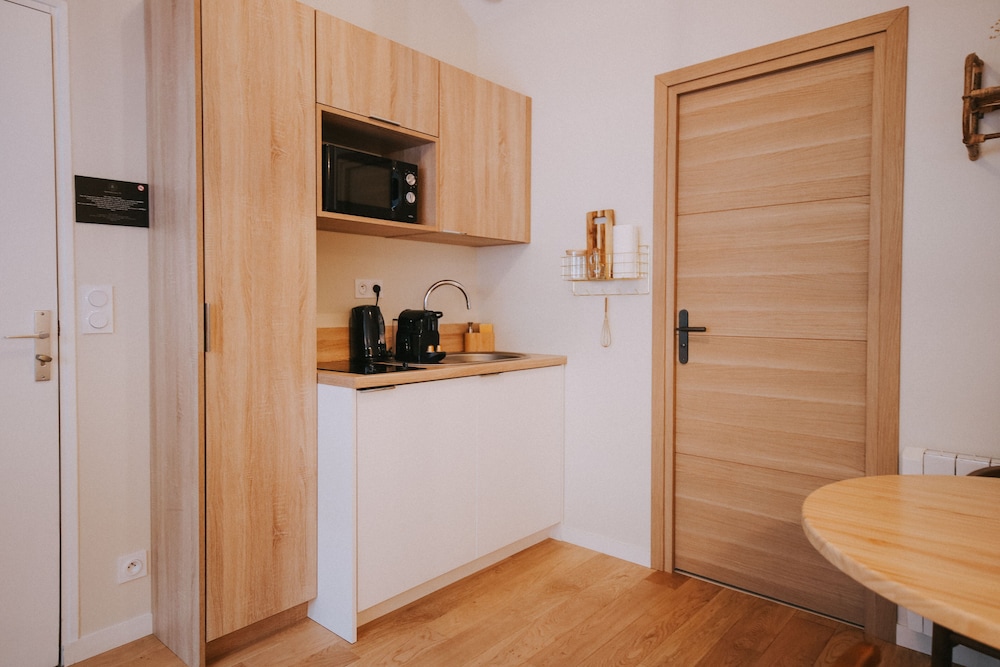 Studio, Private Bathroom (Appart'7) photo 2