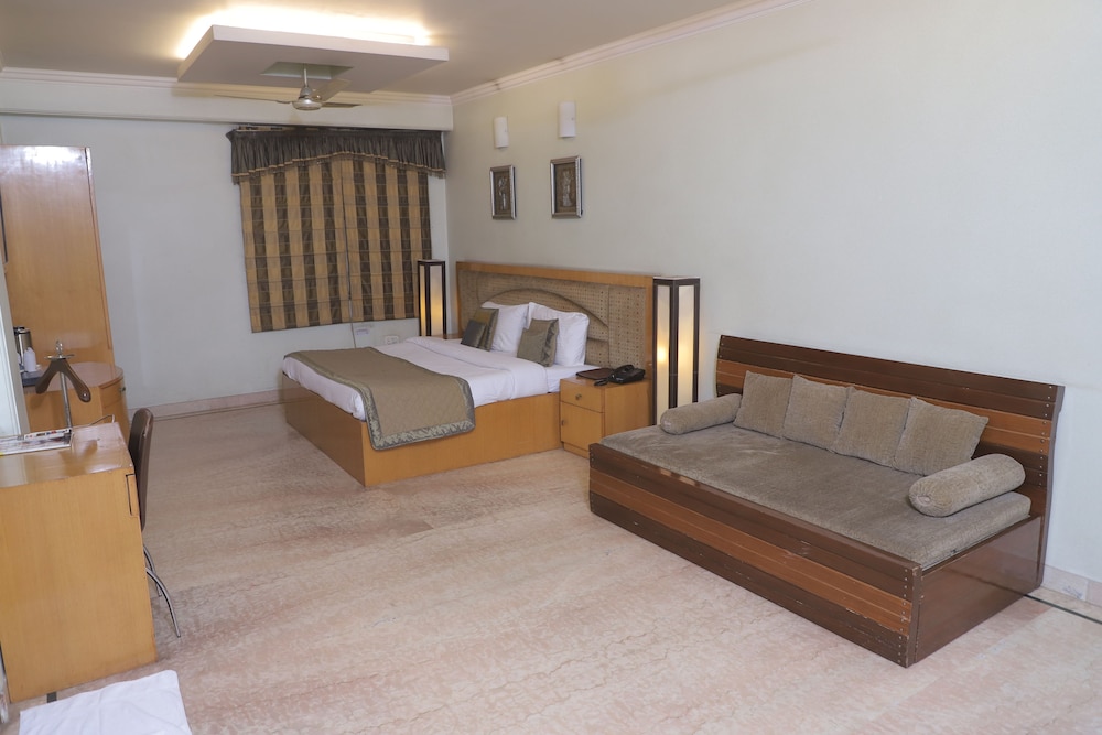 Presidential Suite, 1 King Bed, Bathtub