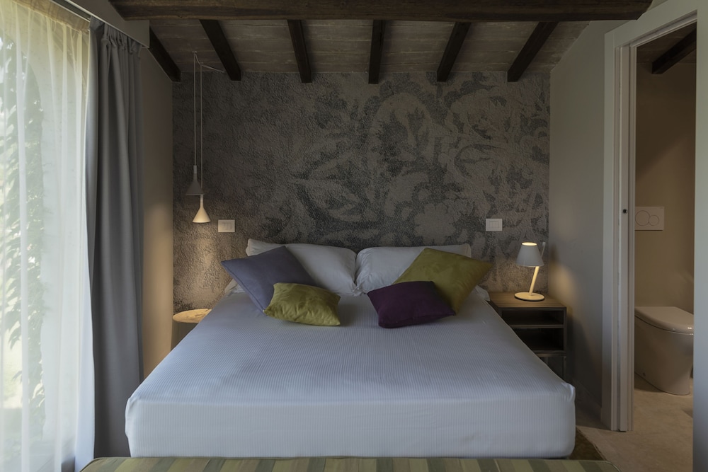 Panoramic Double or Twin Room, 1 Double Bed, City View photo 3