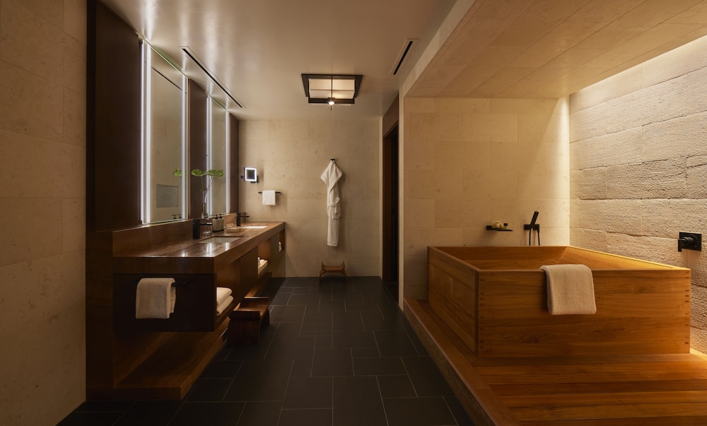 Penthouse, 1 King Bed, Oceanfront (suite, Prime)