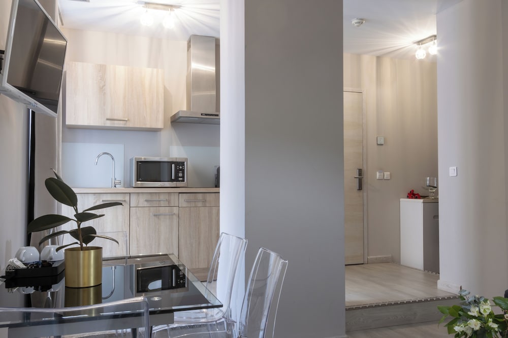Apartment - Photo 4