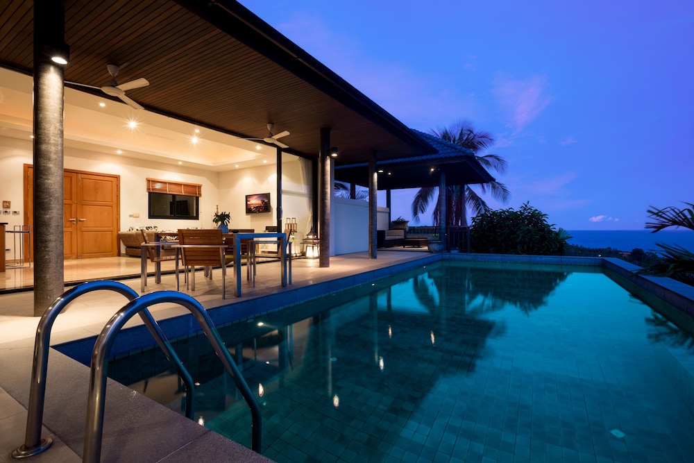 Three-Bedroom Villa with Private Pool and Thai-style Gazebo photo 3