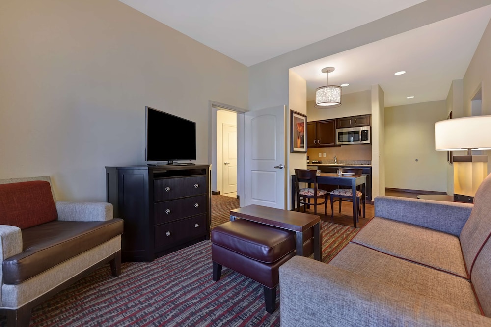 Suite, 2 Queen Beds, Accessible, Bathtub (Mobility & Hearing) - Photo 2