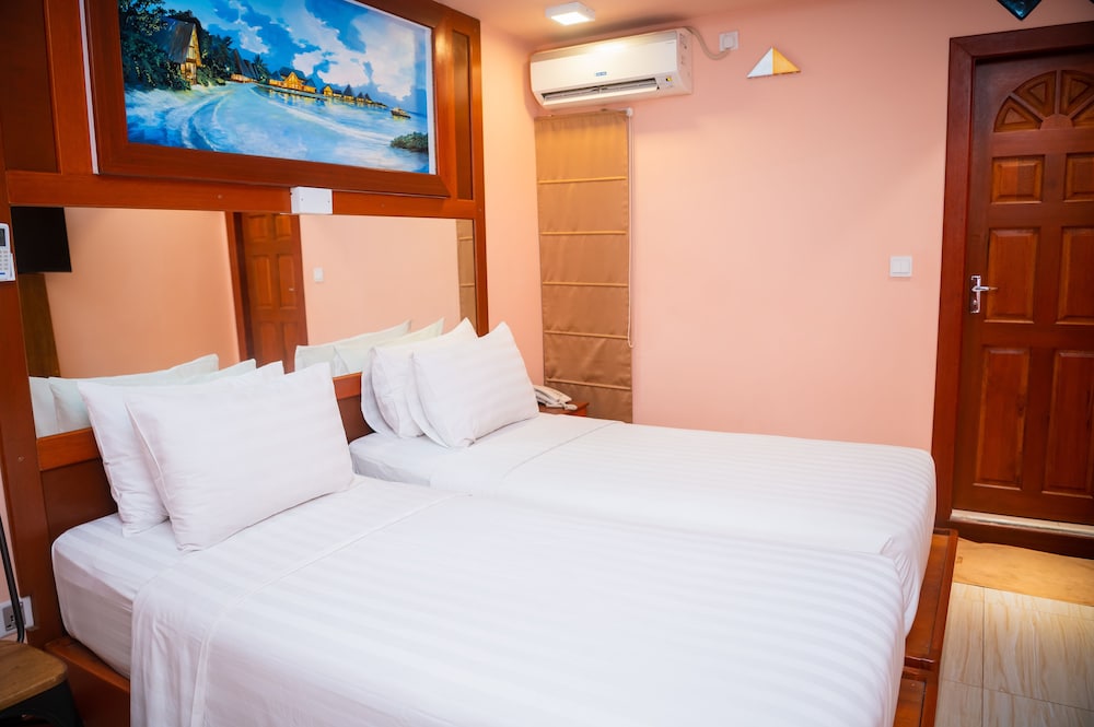 Superior Room - Photo 27