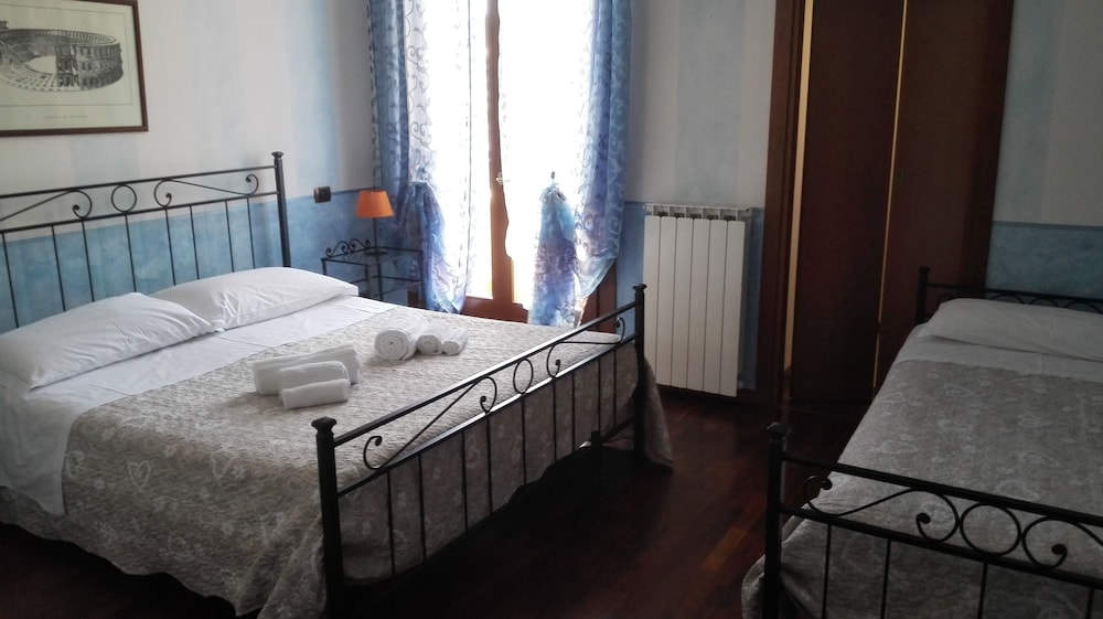 Basic Double Room, Private Bathroom