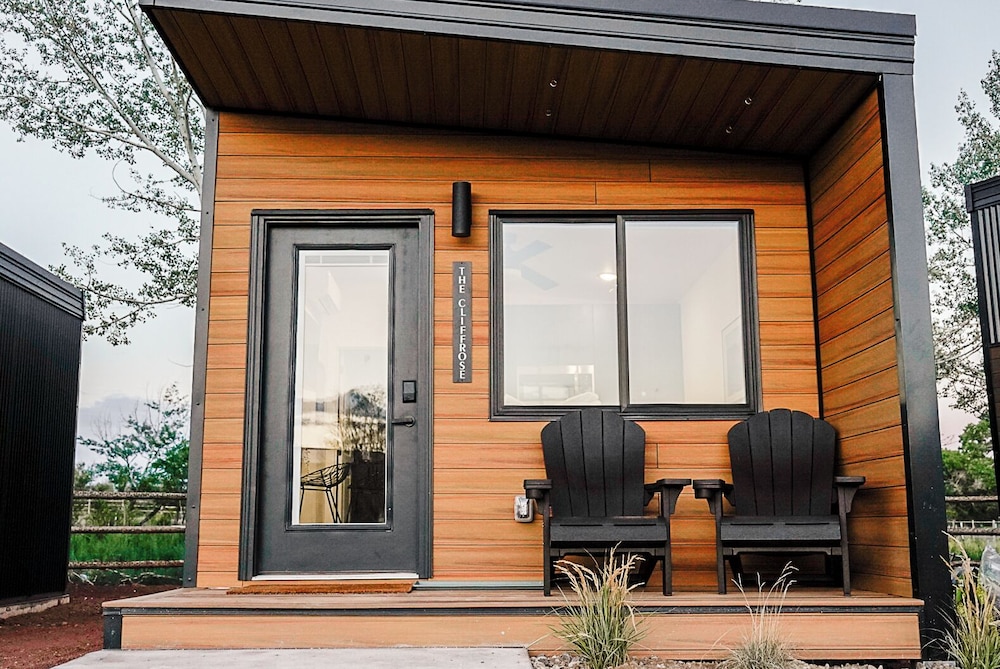 Comfort Cabin