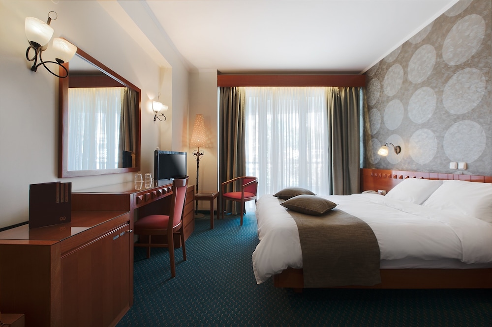 Standard Twin Room photo 2