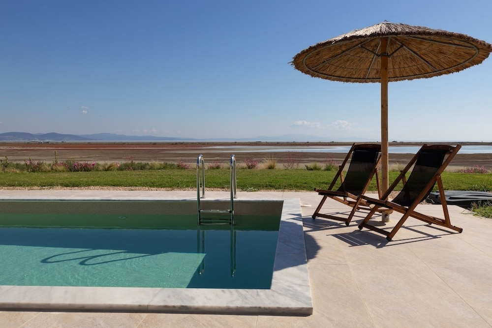 Exclusive Villa photo 3