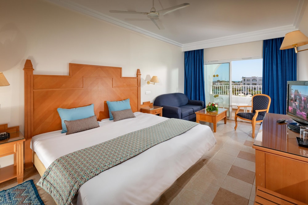 Classic Double Room, Sea View - Photo 1