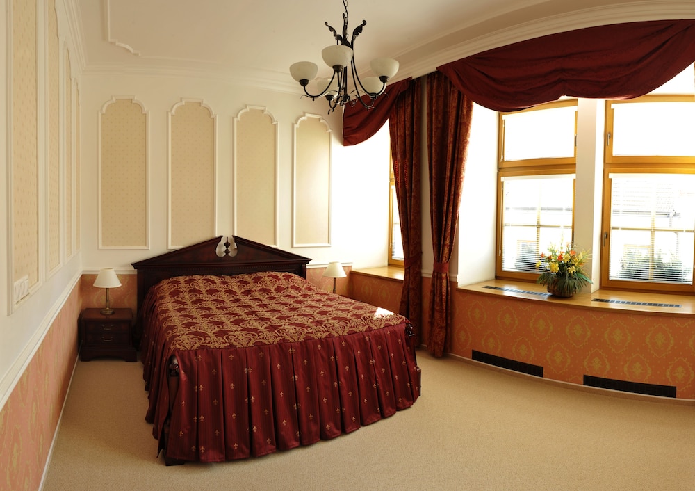 Deluxe Suite, City View photo 2