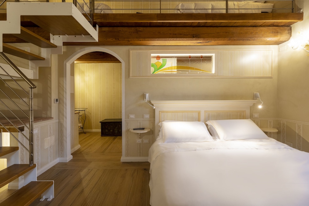 Quadruple Room - Photo 2