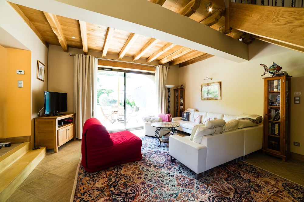 Double Room (Rose) photo 1