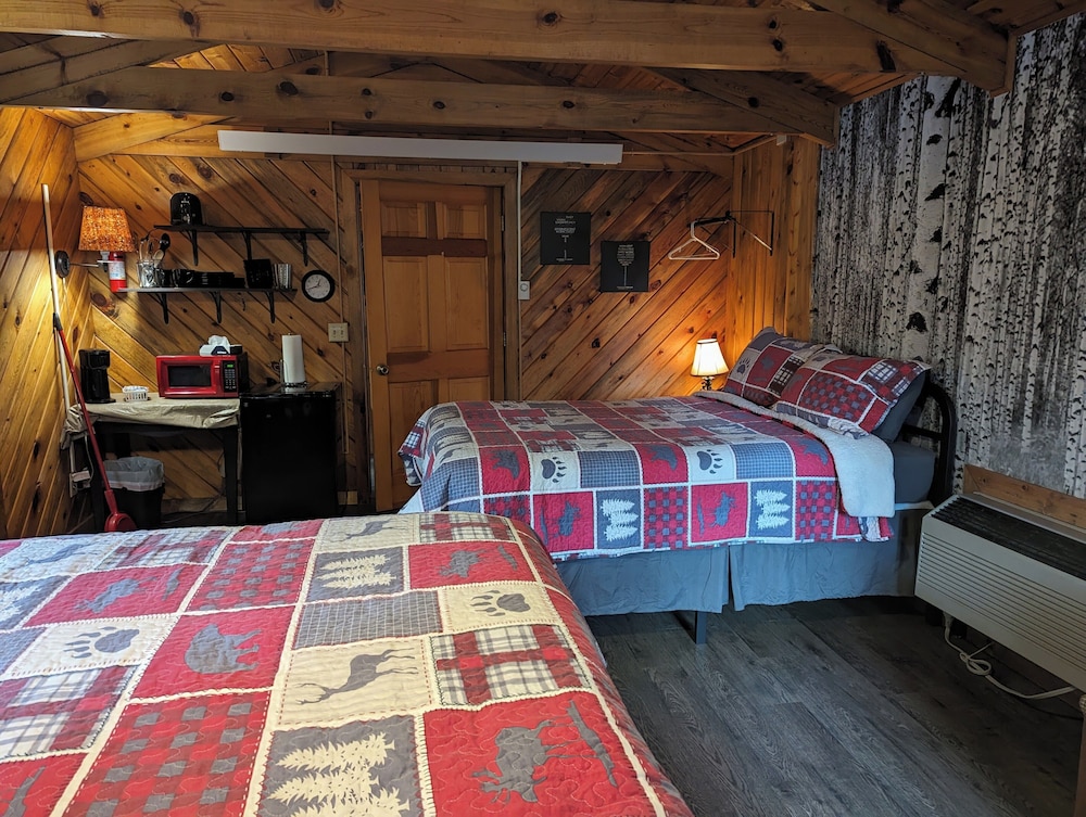 Comfort Cabin, 1 Bedroom (Unit #14) photo 1