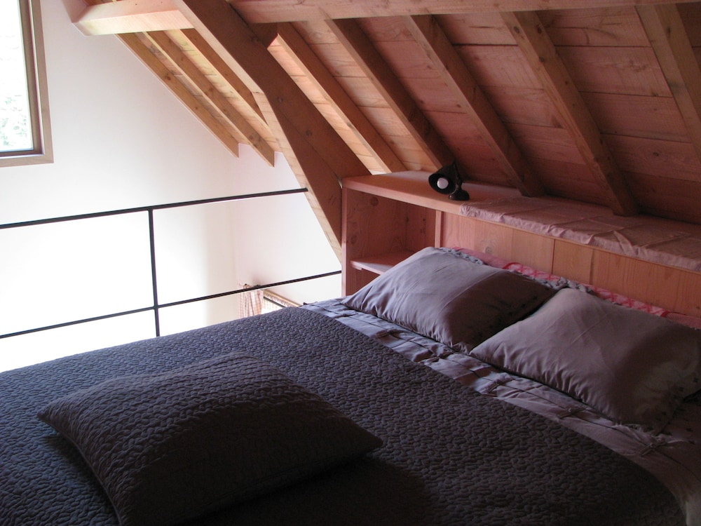 Traditional Double Room, Garden View, Garden Area photo 3