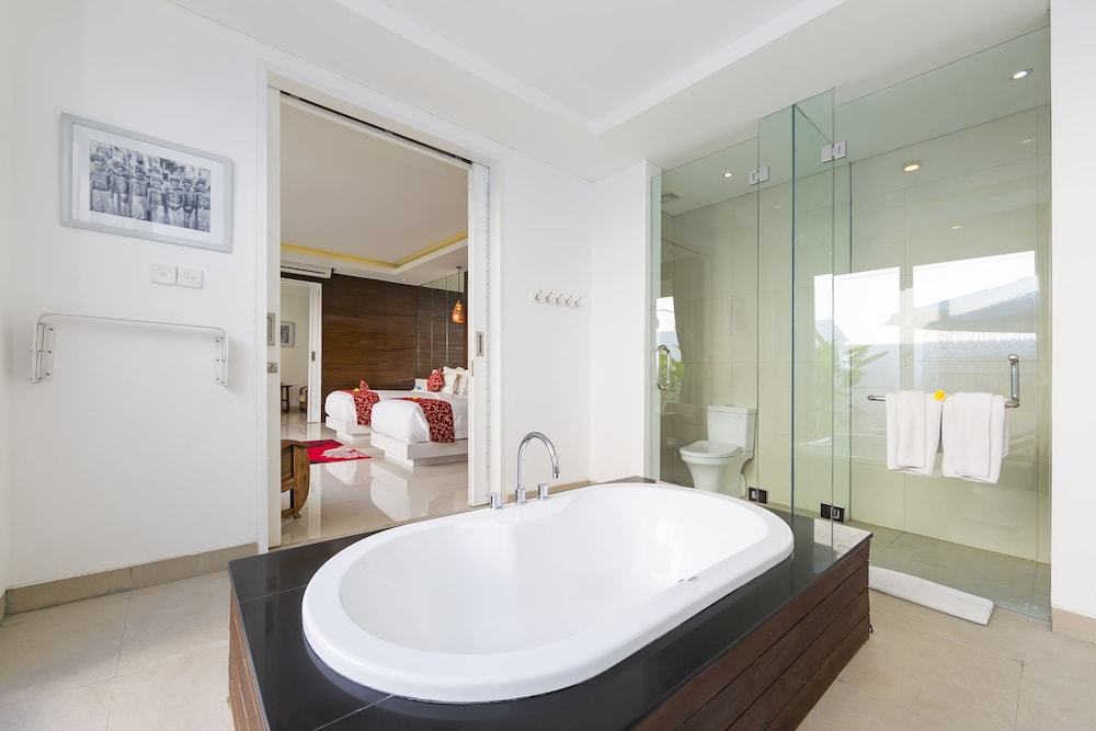 Stereo Pool Villa thumbnail 6