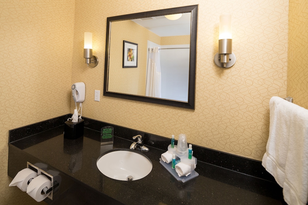 Standard Room, 2 Queen Beds, Mobility Accessible, Non Smoking (Communications) photo 2