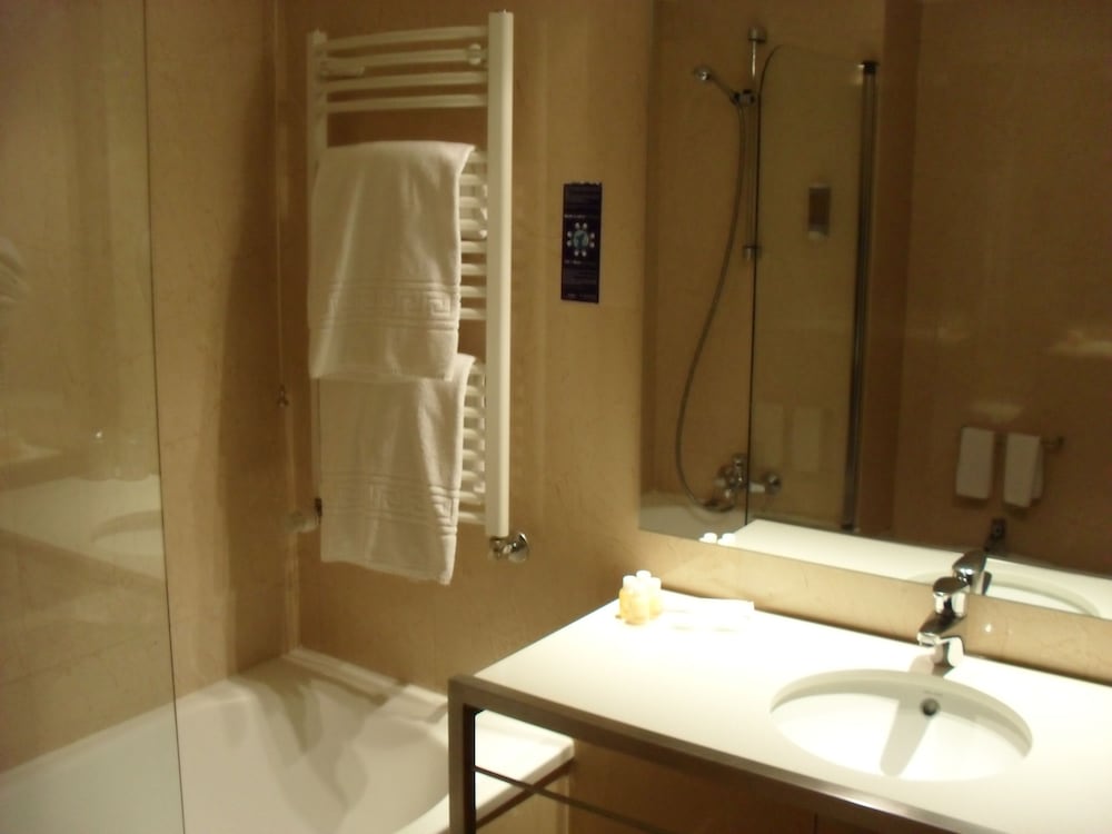 Double Room, Balcony, River View - Photo 4