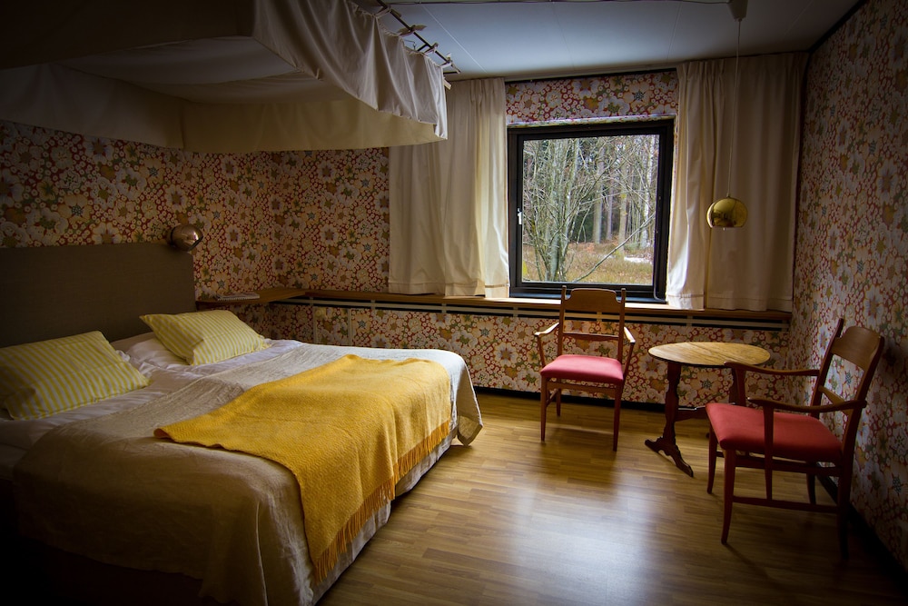 Basic Double or Twin Room - Photo 1