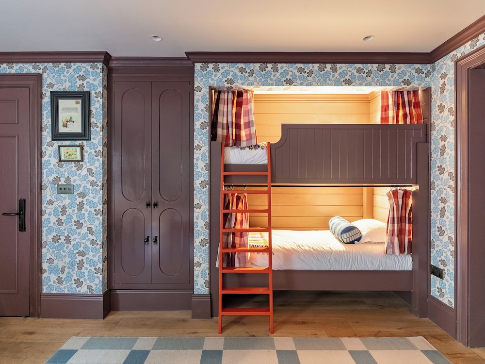Family Studio Suite, at The Village