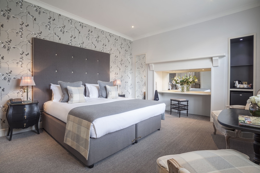 Luxury Room, 1 King Bed, Garden View photo 1