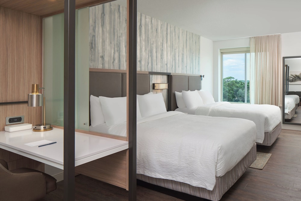 Suite, 2 Queen Beds