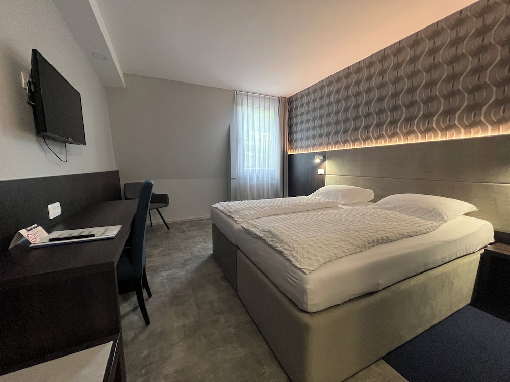 Superior Double Or Twin Room photo 2
