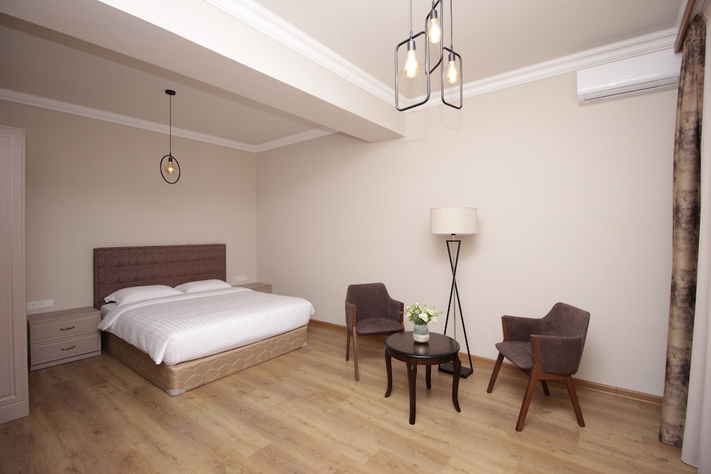 Basic Double Room photo 1