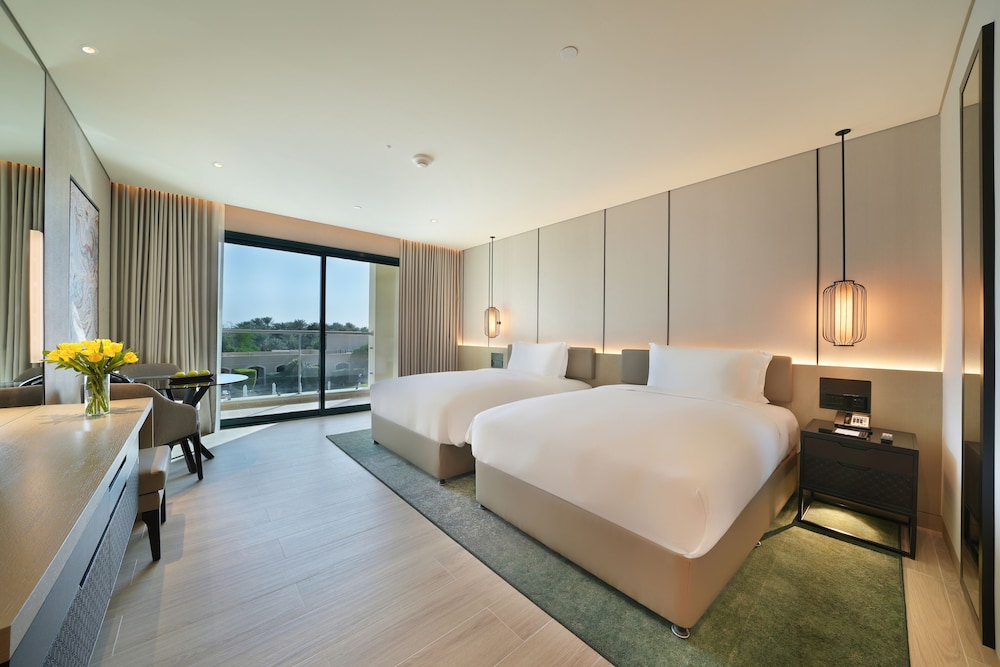 Room, 2 Twin Beds, Balcony, Pool View