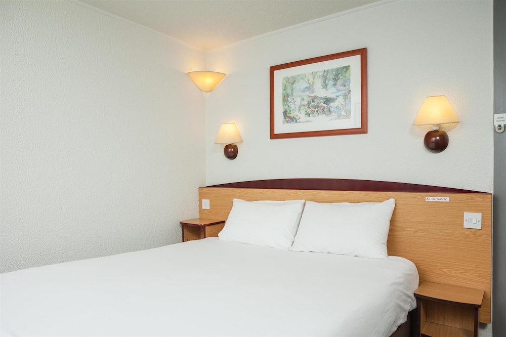 Standard Room, 1 Double Bed - Photo 2