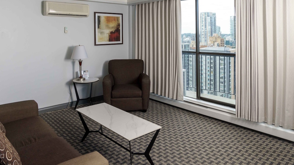 Premium Suite, 2 Twin Beds, Kitchen, Corner - Photo 12