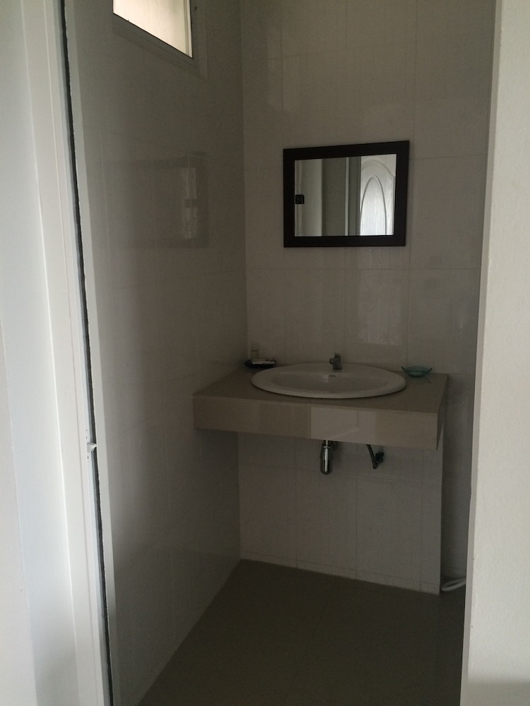 Deluxe Twin Room, 2 Twin Beds, Hill View photo 2