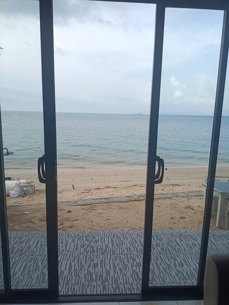 Family Villa, Kitchen, Beachfront - Photo 39