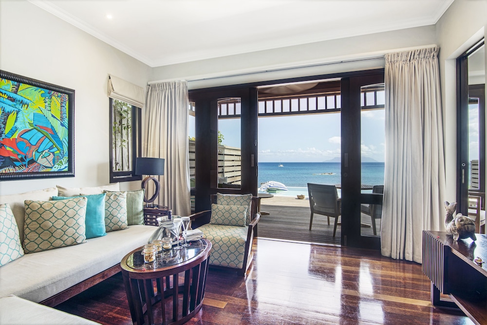 Signature Villa, 1 King Bed (ocean, Pool)