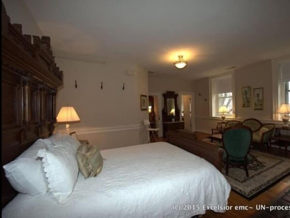 Suite, Ensuite (The Linden Suite) photo 3