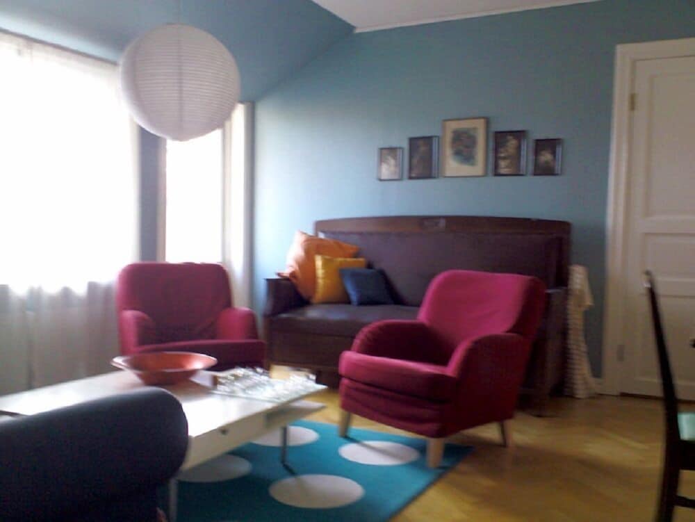 Single Room, Private Bathroom