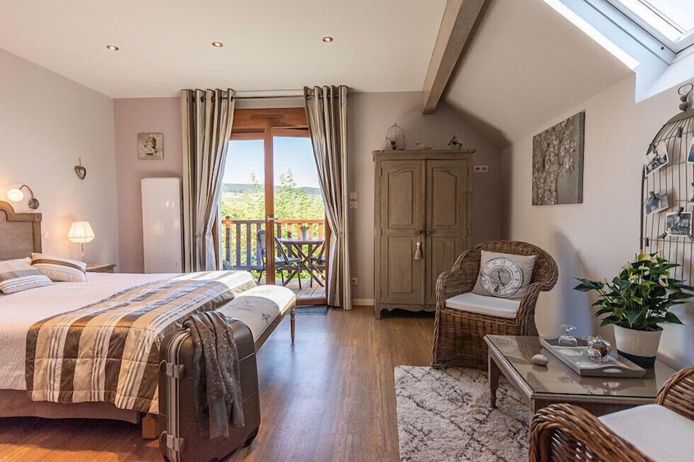 Double Room, Ensuite (Les Jolivettes) photo 3