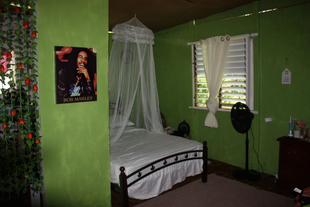 Comfort Studio, 1 Bedroom, Smoking, Valley View