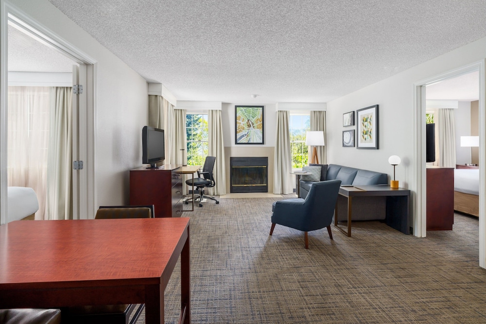 Suite, 2 Bedrooms (Mobility Accessible, Tub) photo 1