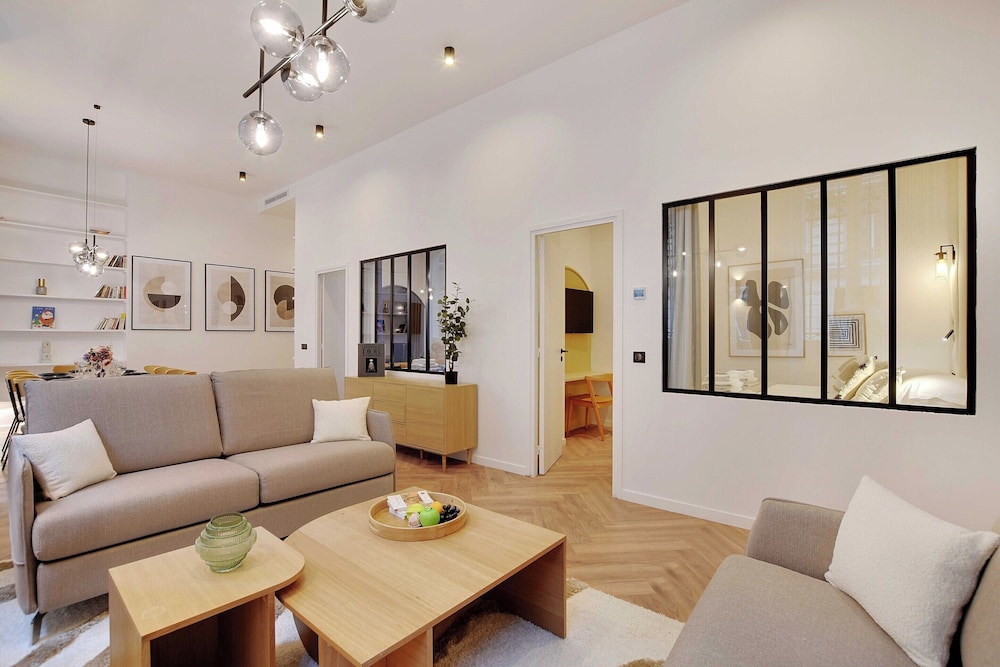 Apartment photo 3