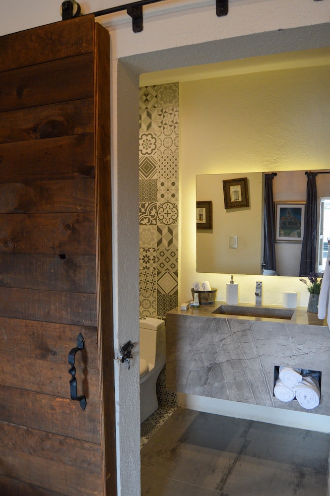 Standard Suite photo 2