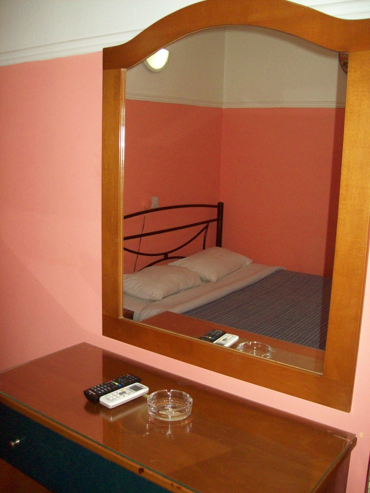 Double or Twin Room photo 3