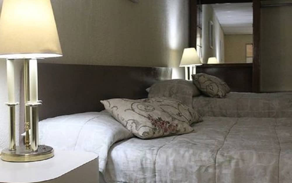 Deluxe Double Room, Accessible photo 2