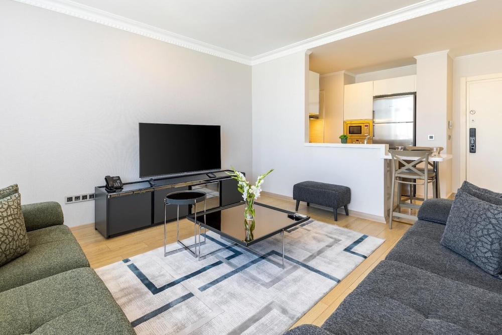 Apartment, 1 Bedroom, City View photo 3