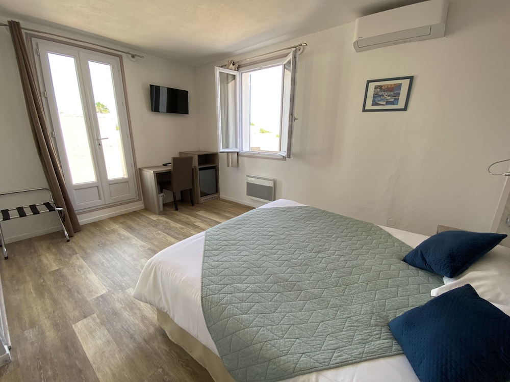 Superior Double Room - Photo 2