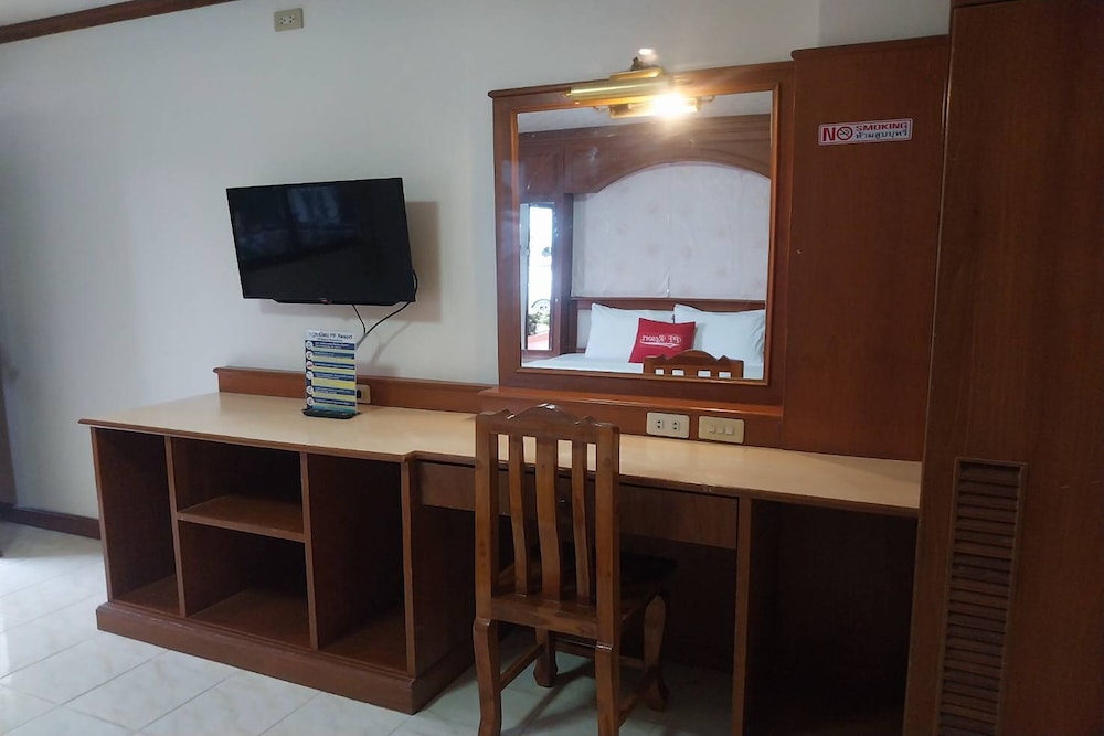 Deluxe Double Room - Photo 12