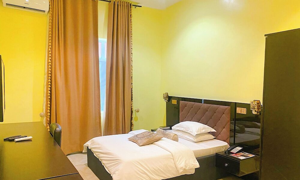 Deluxe Double Room, Balcony, City View photo 3